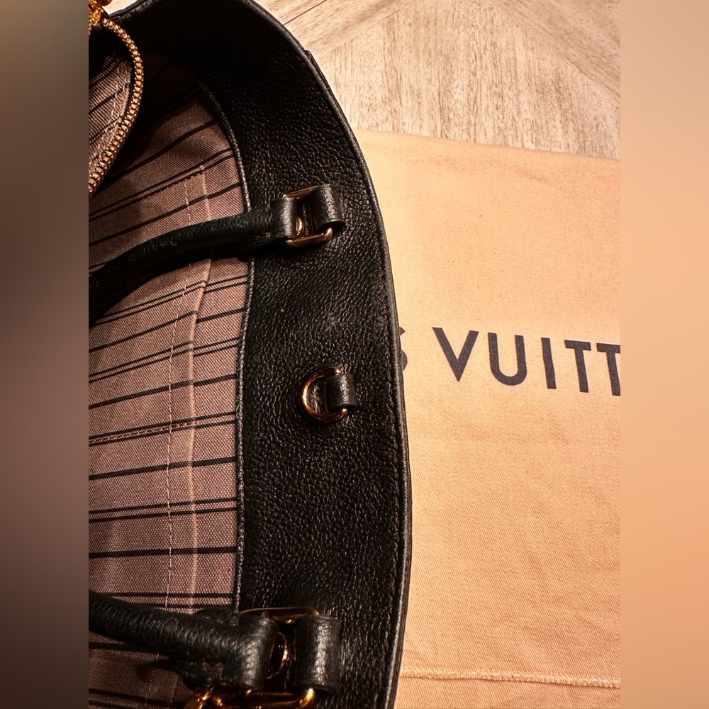 Black Louis Vuitton Montaigne MM Monogram Empriente - Picture 16 of 17
